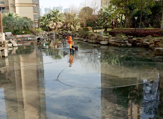 湘阴景观池淤泥清理